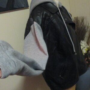 YO COAT SWEATER SIZE 3XL